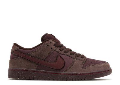 Nike SB Dunk Low City of Love Crush